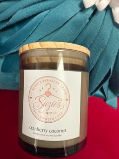 11 oz. Suzie's Signature Candle
