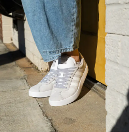 Flat Laces